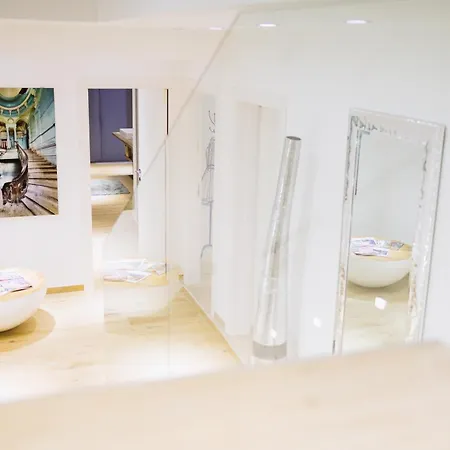 White Pearl Luxury With Pool And Sea View * أوباتيا