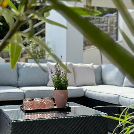 White Pearl Luxury With Pool And Sea View * أوباتيا